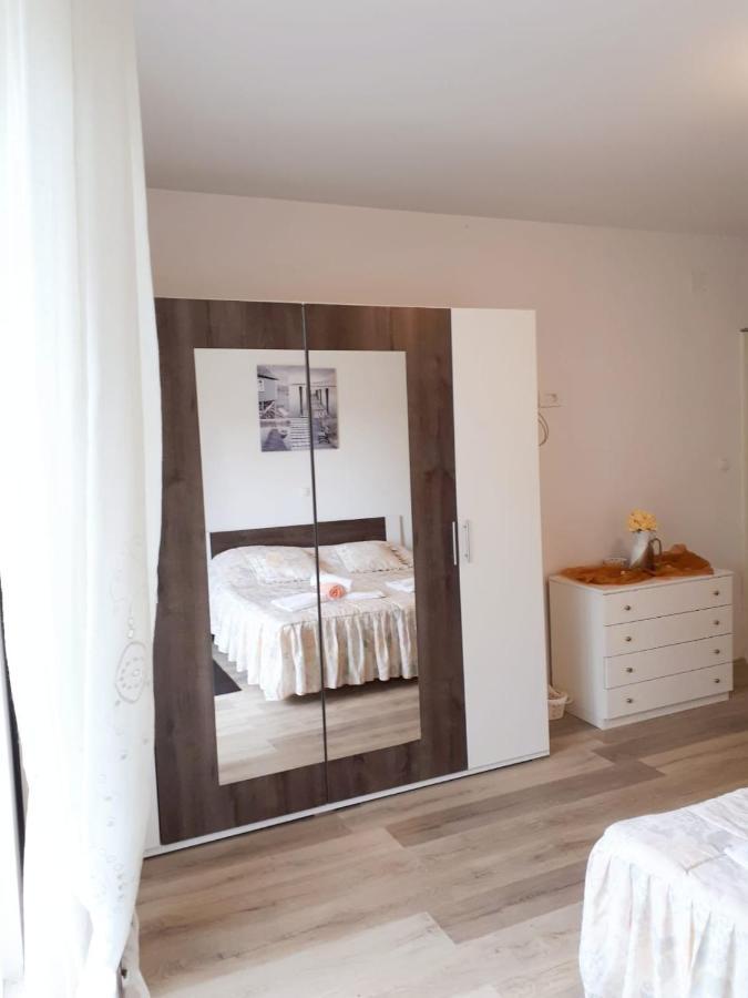 Apartmani Kulin 2 Kaštela 外观 照片