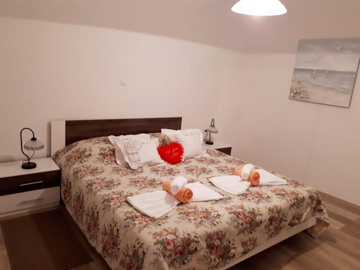 Apartmani Kulin 2 Kaštela 外观 照片
